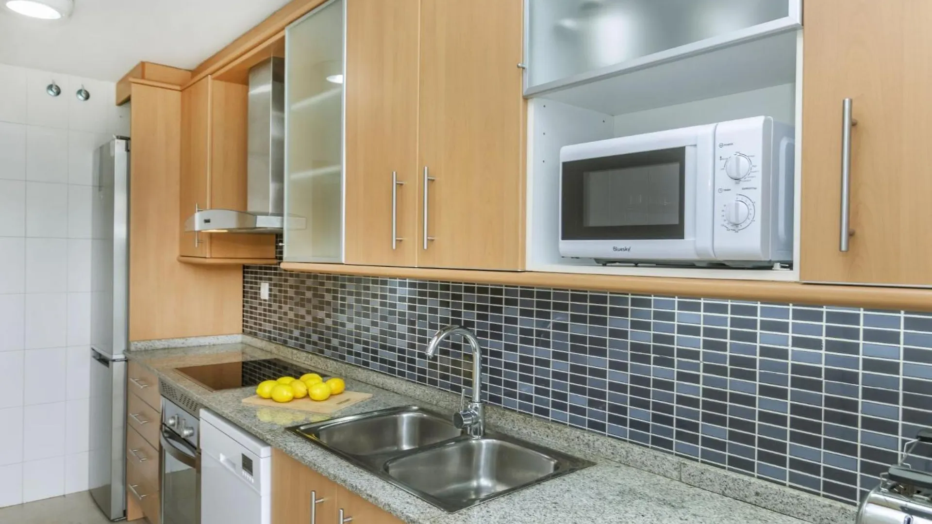 Apartment Aquaria Atico-6 By Interhome Salou